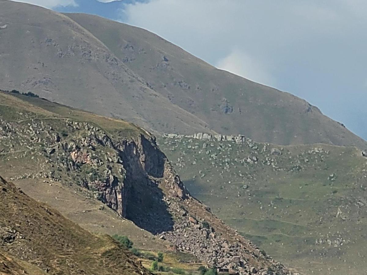 Mtisguli Cottages Kazbegi Exterior foto